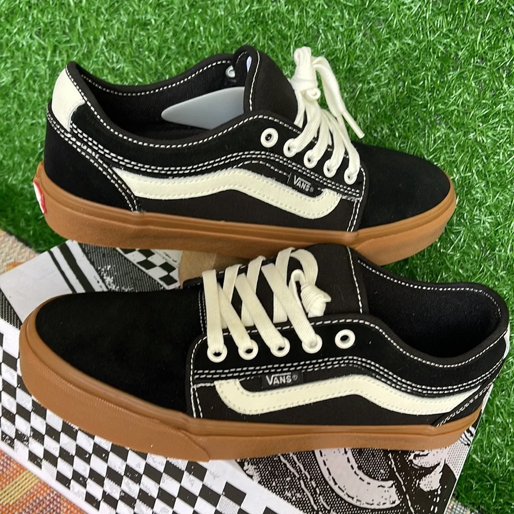 Vans Men’s Chukka Low Sid Black/Gum VN0A5KQZB9M Skate Sneakers